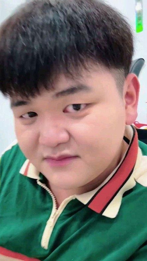 娱乐圈吃瓜视频揭秘：从幕后真相到明星隐私全景回顾