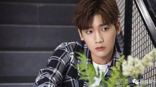 从放生鱼到揭秘幕后：娱乐圈吃瓜全景解析